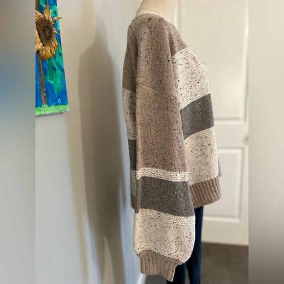 Lulus Crew Neck Sweater - Picture 5 of 7